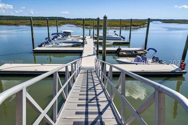 22 Stable Gate Rd, Hilton Head Island, SC 29926