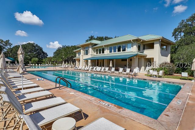 22 Stable Gate Rd, Hilton Head Island, SC 29926