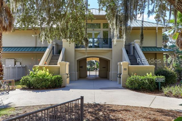 22 Stable Gate Rd, Hilton Head Island, SC 29926