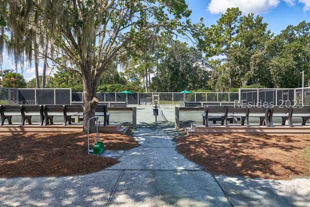 22 Stable Gate Rd, Hilton Head Island, SC 29926