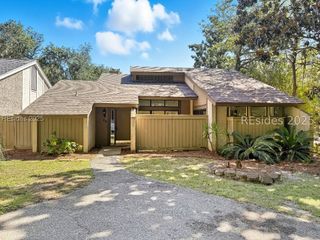 22 Stable Gate Rd, Hilton Head Island, SC 29926