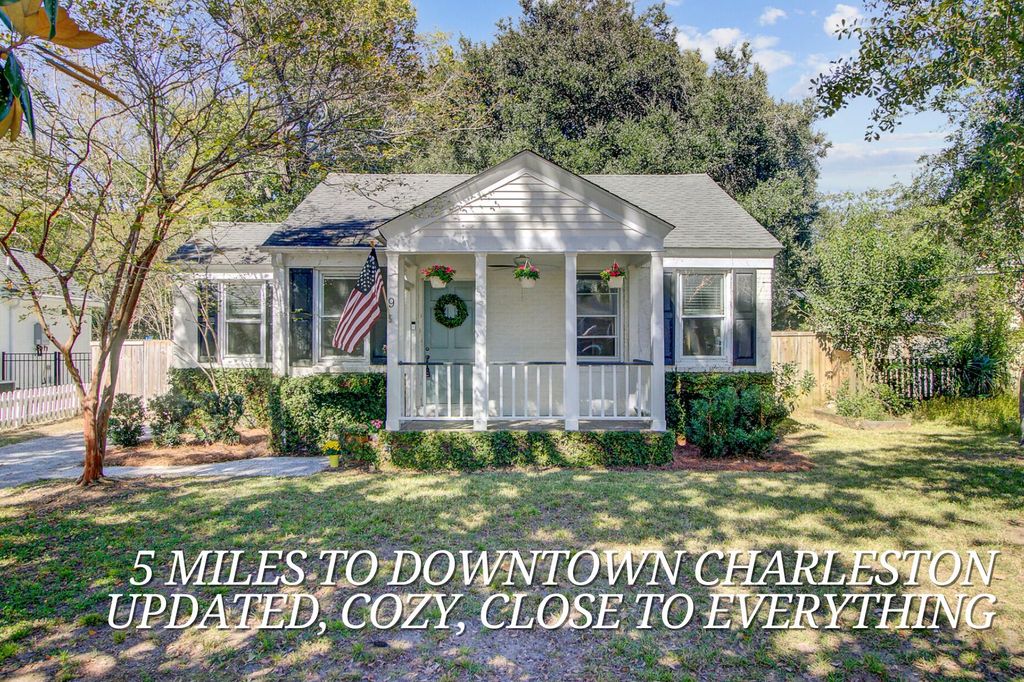 9 Campbell Drive, Charleston, SC 29407
