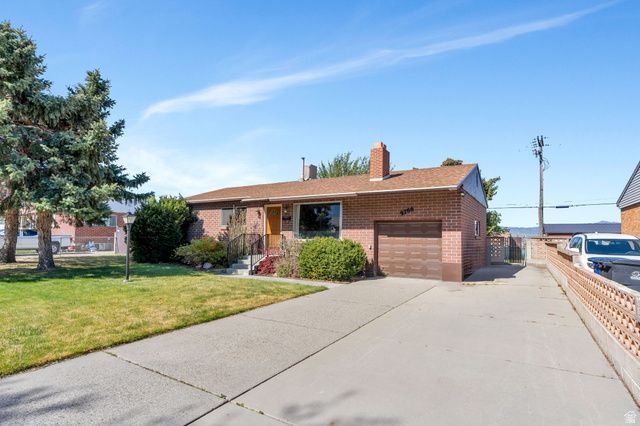 9768 S GARNET DR, Sandy, UT 84094