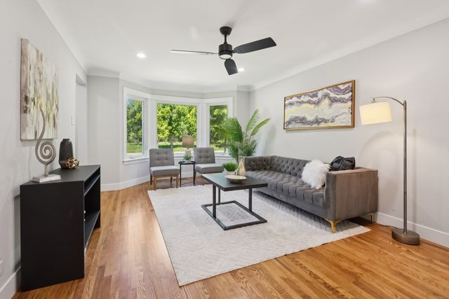 3737 N Cumberland Avenue, Chicago, IL 60634