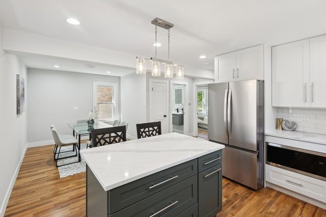 3737 N Cumberland Avenue, Chicago, IL 60634