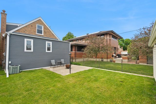 3737 N Cumberland Avenue, Chicago, IL 60634