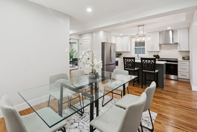 3737 N Cumberland Avenue, Chicago, IL 60634