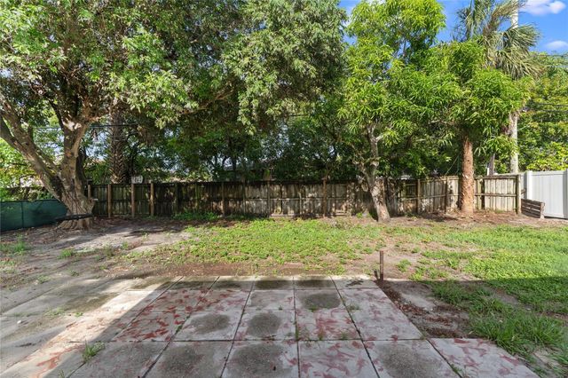 2001 NW 14th Avenue, Fort Lauderdale, FL 33311