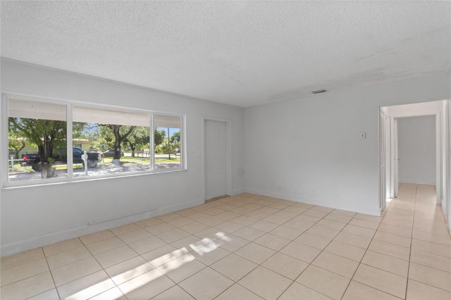 2001 NW 14th Avenue, Fort Lauderdale, FL 33311