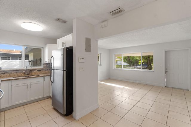 2001 NW 14th Avenue, Fort Lauderdale, FL 33311