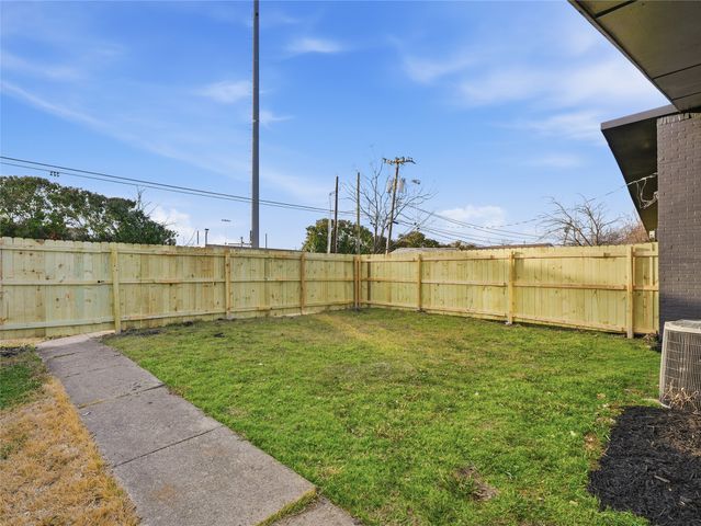 1729 R Avenue, Plano, TX 75074