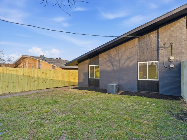 1729 R Avenue, Plano, TX 75074