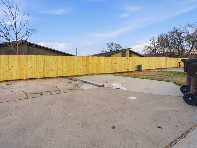 1729 R Avenue, Plano, TX 75074