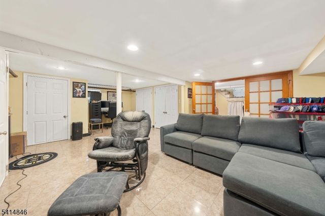 1272 Robinson Ter, Union Twp., NJ 07083