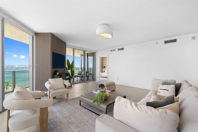 488 NE 18th St 715, Miami, FL 33132