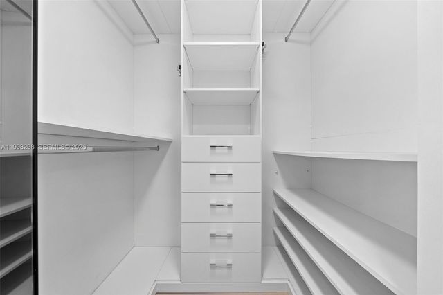 488 NE 18th St 715, Miami, FL 33132