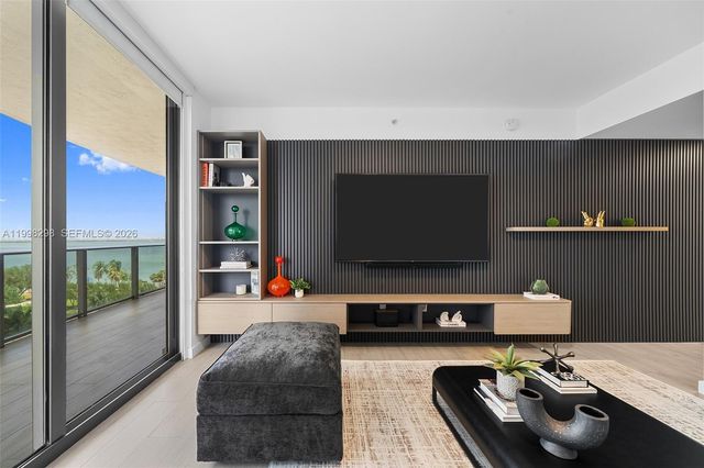 488 NE 18th St 715, Miami, FL 33132