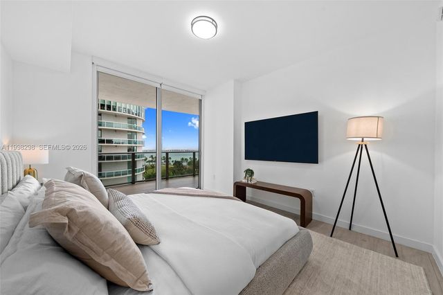 488 NE 18th St 715, Miami, FL 33132