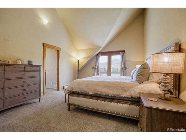 127 Hillside Dr, Silverthorne, CO 80498