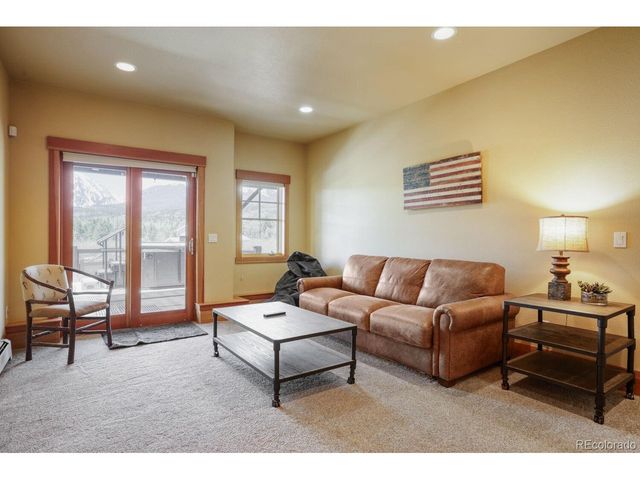 127 Hillside Dr, Silverthorne, CO 80498