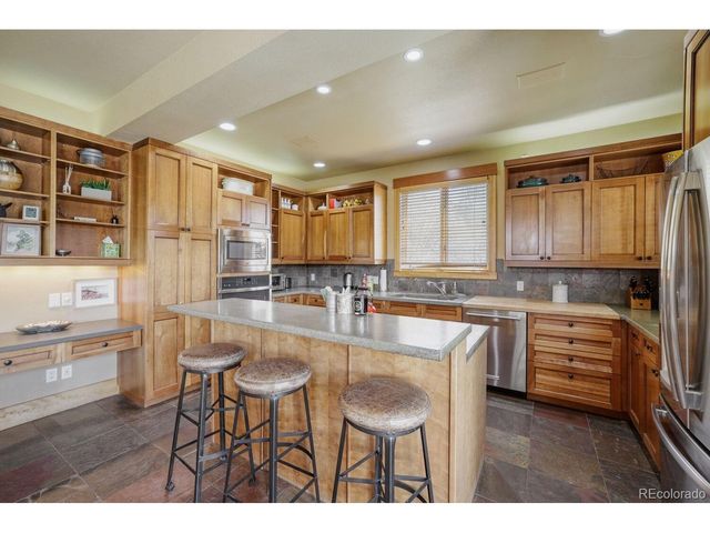 127 Hillside Dr, Silverthorne, CO 80498