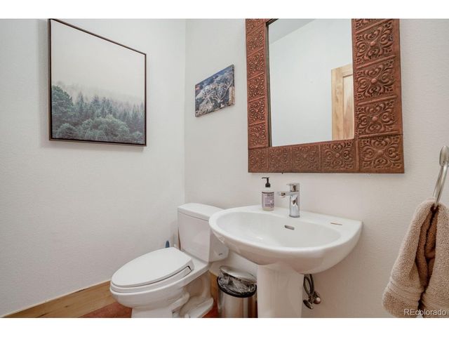 127 Hillside Dr, Silverthorne, CO 80498