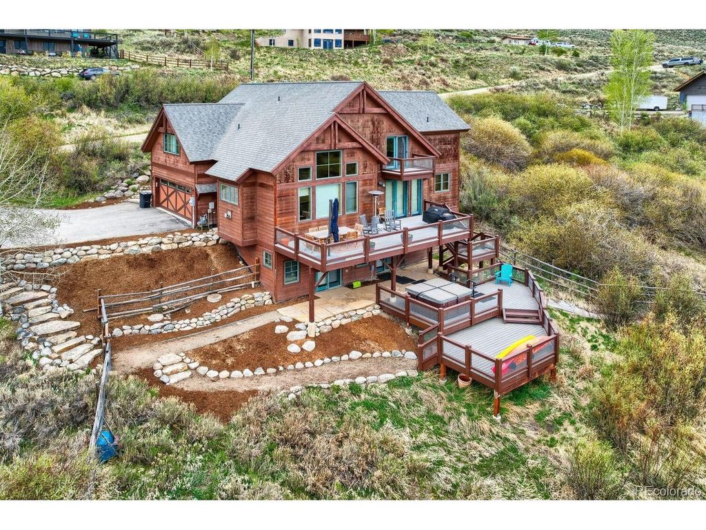 127 Hillside Dr, Silverthorne, CO 80498