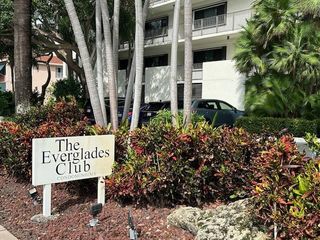 2300 NE 33rd Ave 403, Fort Lauderdale, FL 33305