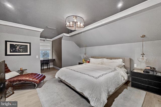 6413 GARNETT DR, Chevy Chase, MD 20815