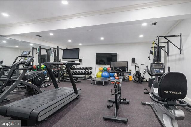 6413 GARNETT DR, Chevy Chase, MD 20815