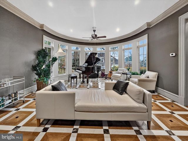 6413 GARNETT DR, Chevy Chase, MD 20815