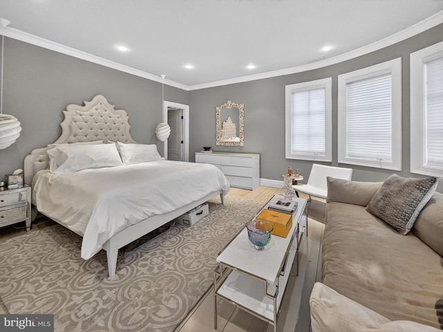 6413 GARNETT DR, Chevy Chase, MD 20815