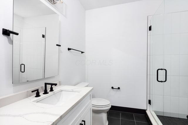 2342 Quarry Trails Drive, Columbus, OH 43228