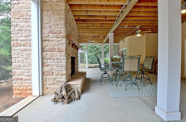 104 Hidden Springs Lane, Peachtree City, GA 30269