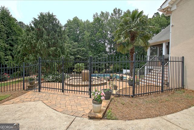 104 Hidden Springs Lane, Peachtree City, GA 30269