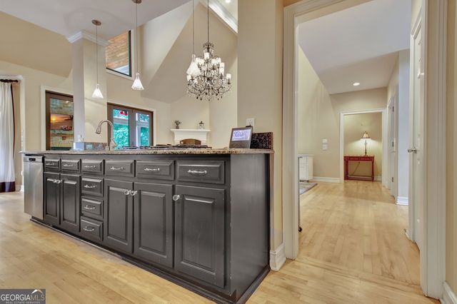 104 Hidden Springs Lane, Peachtree City, GA 30269