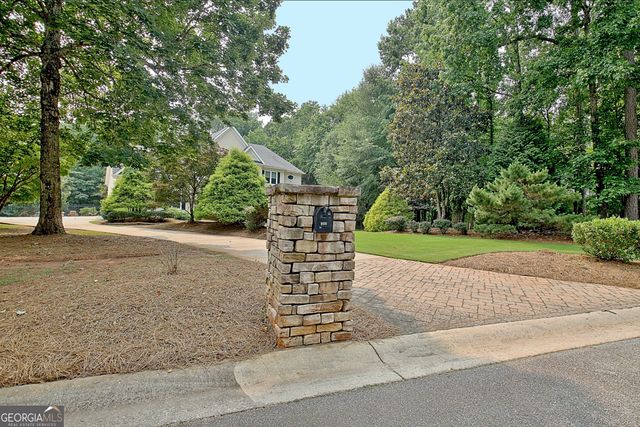 104 Hidden Springs Lane, Peachtree City, GA 30269