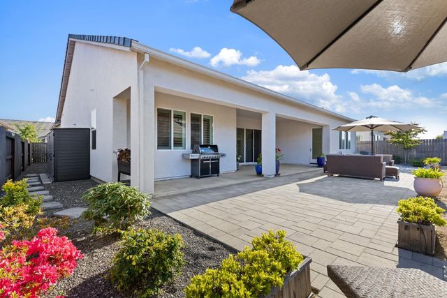 8356 Evans Tree Dr, Roseville, CA 95747