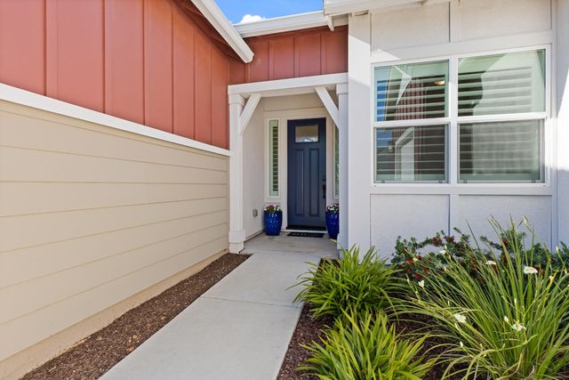 8356 Evans Tree Dr, Roseville, CA 95747