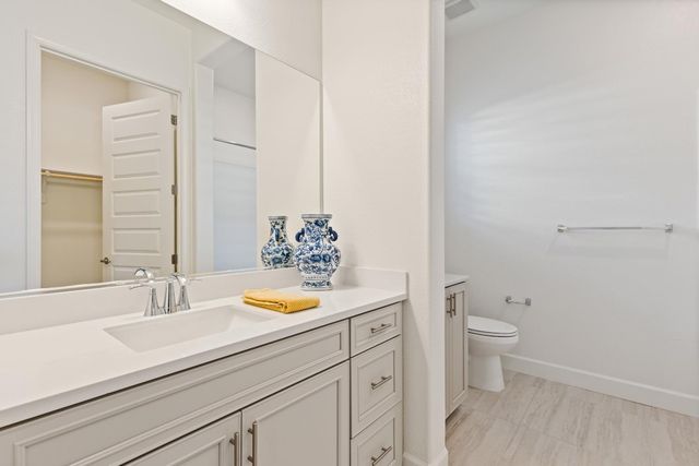 8356 Evans Tree Dr, Roseville, CA 95747