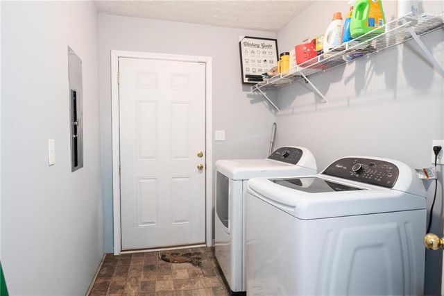 2341 Glebe Court, Hampton, GA 30228