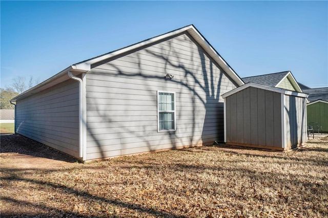 2341 Glebe Court, Hampton, GA 30228