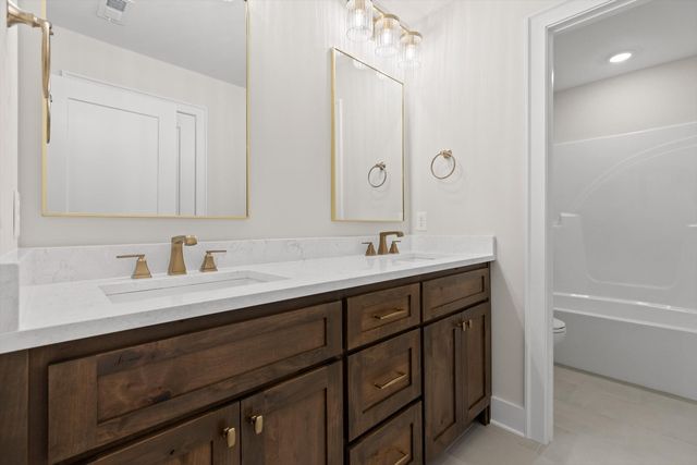 7851 Vervena Drive 7, Ooltewah, TN 37363