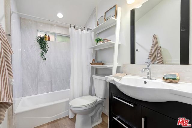 8597 Higuera Street, Culver City, CA 90232
