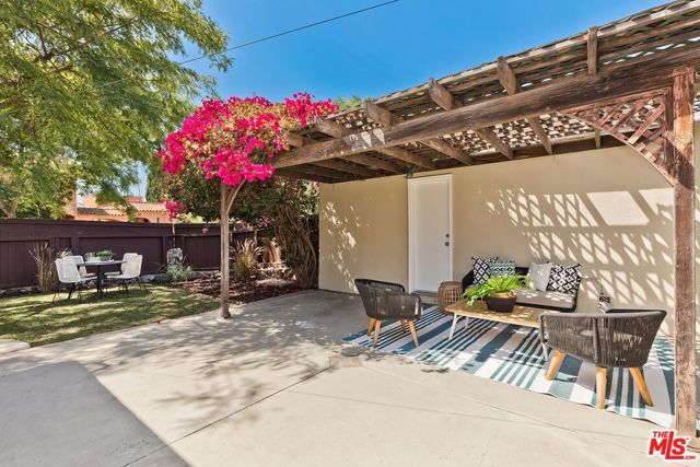 8597 Higuera Street, Culver City, CA 90232