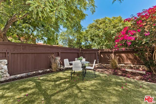8597 Higuera Street, Culver City, CA 90232