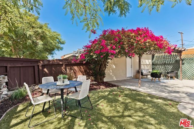 8597 Higuera Street, Culver City, CA 90232