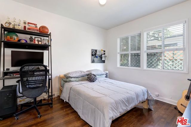 8597 Higuera Street, Culver City, CA 90232