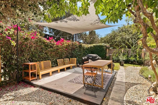 8597 Higuera Street, Culver City, CA 90232