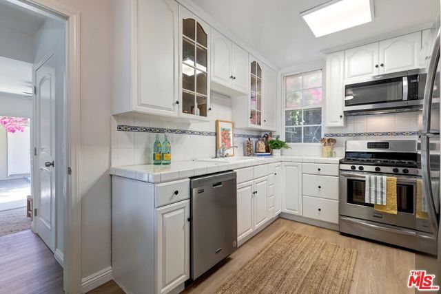8597 Higuera Street, Culver City, CA 90232